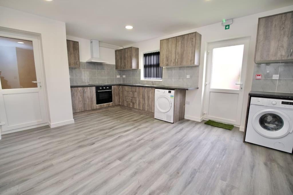 Matlock Studio 3 - Coventry Exteriér fotografie